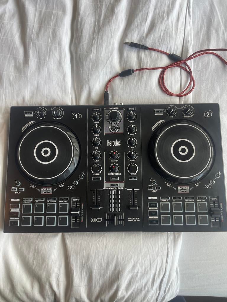 Hercules Impulse 300 DJ controller - Zo goed als nieuw, Muziek en Instrumenten, Dj-sets en Draaitafels, Ophalen of Verzenden, Zo goed als nieuw