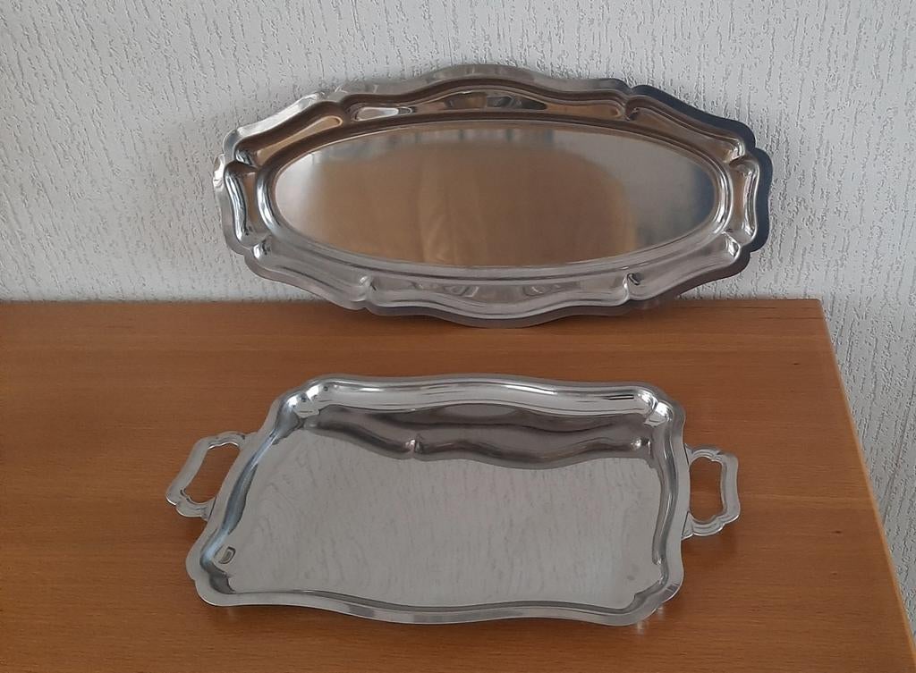 2 RVS Serveerschalen., Ophalen of Verzenden