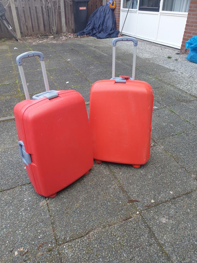 2 reiskoffer € 55, 50 tot 60 cm, Hard kunststof, Ophalen of Verzenden, Zo goed als nieuw