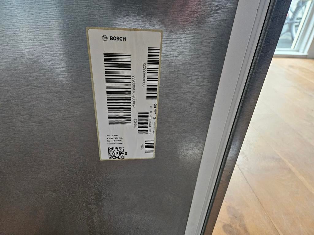 Bosch inbouw koelkast KIR18NSF0, Ophalen