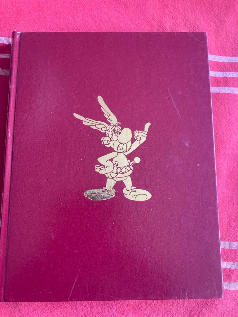 De Avonturen van Asterix de Galliër, Boeken, Meerdere stripboeken, Ophalen of Verzenden, Gelezen