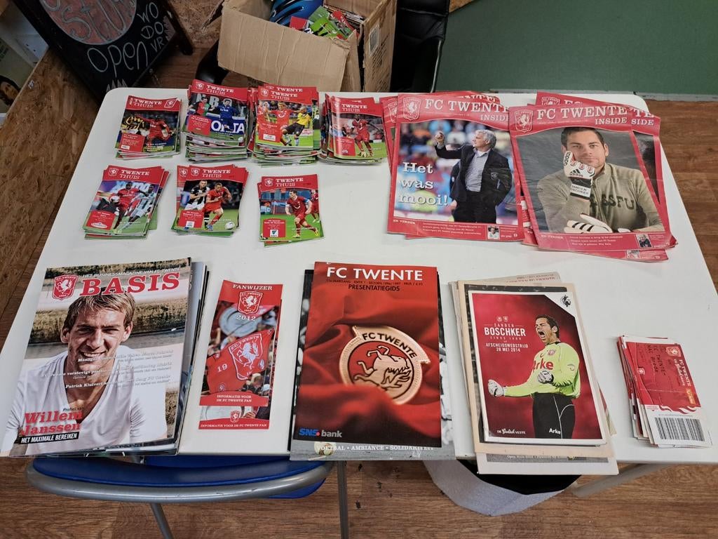 Fc twente artikelen, Kringlooplaares128@outlook.com, Kringloop Laares, Ophalen of Verzenden, Zo goed als nieuw