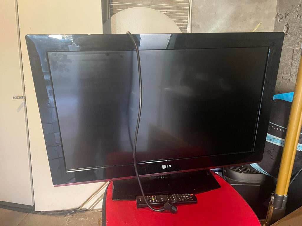 LG LCD TV met afstandsbediening, Audio, Tv en Foto, Televisies, Gebruikt, 50 Hz, Ophalen of Verzenden, LG