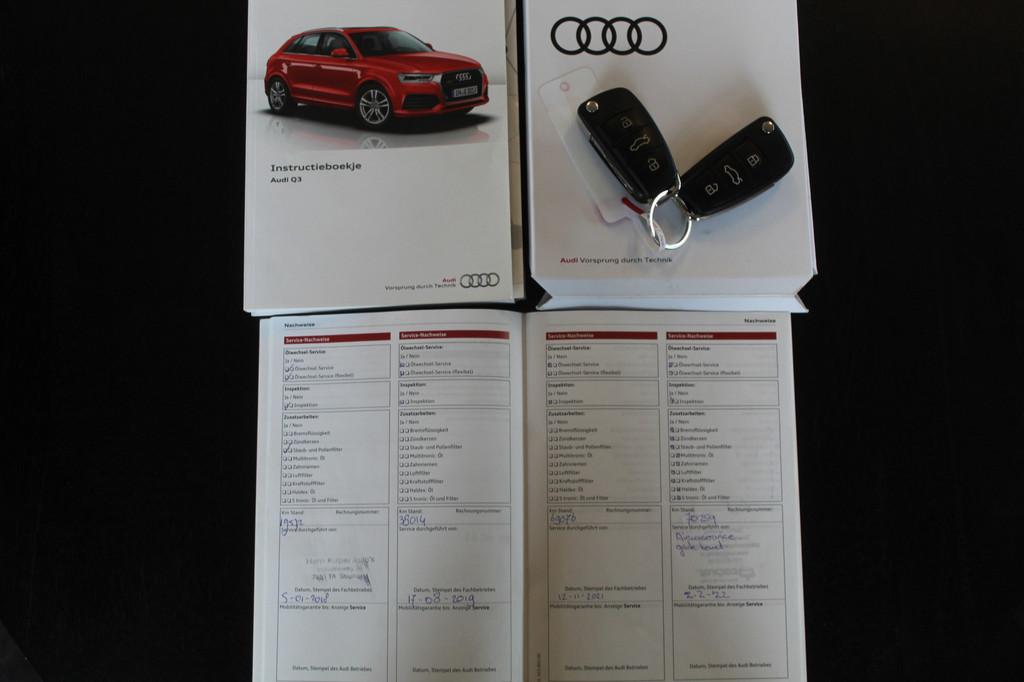 Audi Q3 1.4 TFSI CoD S-Line Automaat/Stoelverwarming/Apple c, 12 maanden, 4 cilinders, Lichtsensor, SUV of Terreinwagen