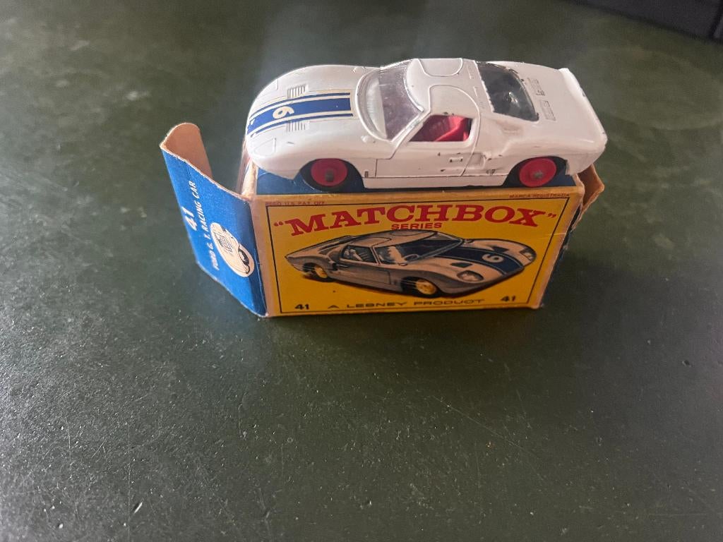 Matchbox Ford G.T. RED HUBS !!!, Ophalen of Verzenden, Gebruikt, Auto, Matchbox