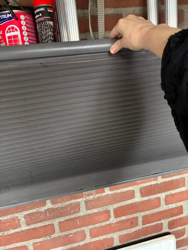 IKEA HOPPVALS plisségordijn  Donkergrijs, Ophalen, 100 tot 150 cm, 50 tot 100 cm, Zo goed als nieuw