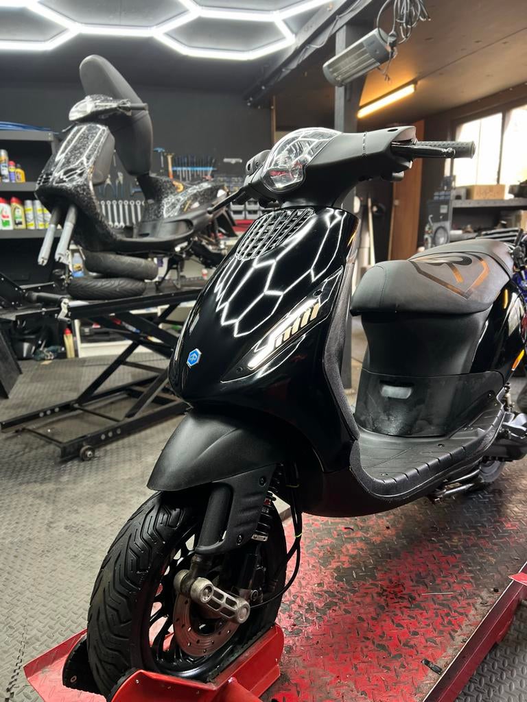 Zip 172 cc brom ZONDER WOK, Fietsen en Brommers, Brommeronderdelen | Scooters, Ophalen, Gebruikt, Overige typen, Piaggio