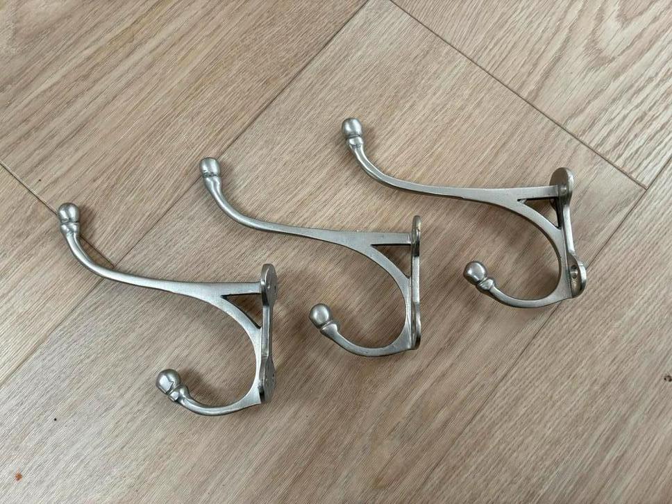 3 messing kapstokhaken, Wandhaken, Ophalen of Verzenden, Zo goed als nieuw, Minder dan 100 cm
