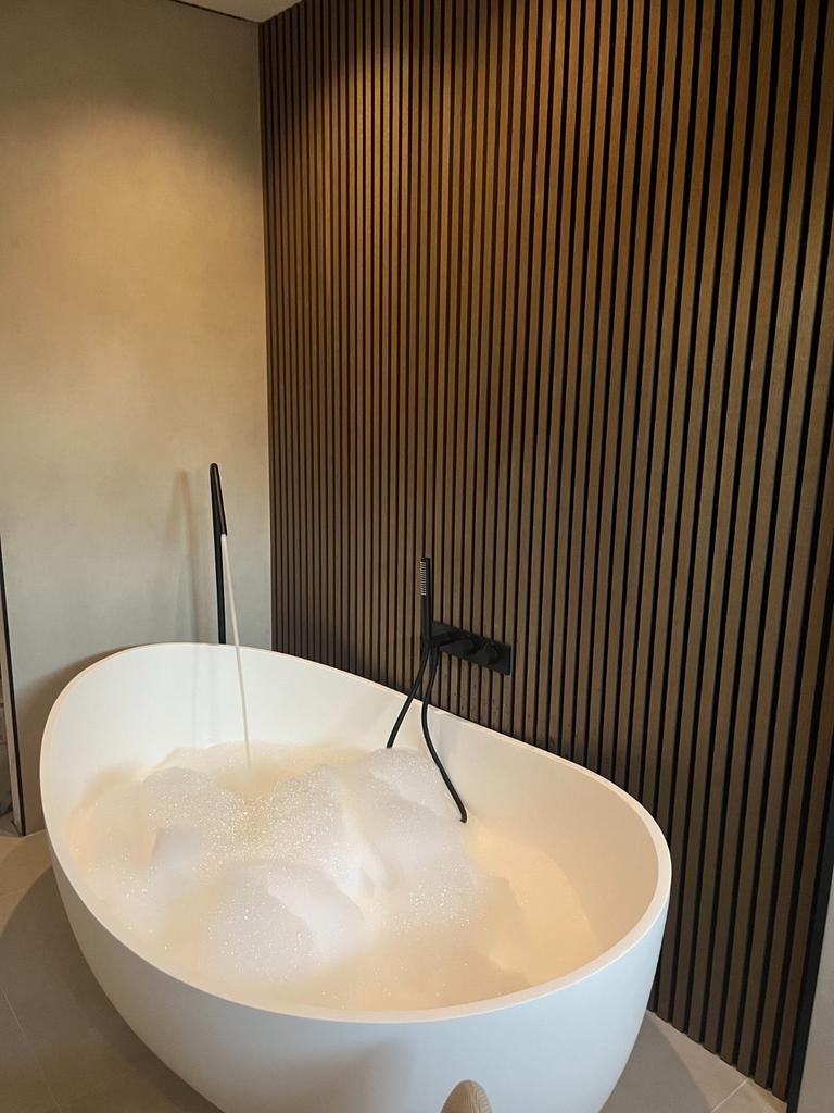 Minimalistische Vrijstaande Badkraan - Mat Zwart, Doe-het-zelf en Verbouw, Sanitair, Ophalen of Verzenden, Nieuw, Kraan