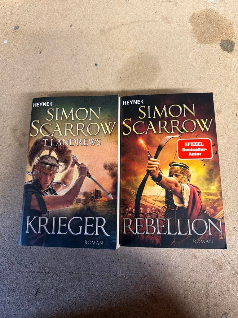 2 Duitse historische romans van Simon Scarrow - Krieger & Re, Ophalen, Gelezen