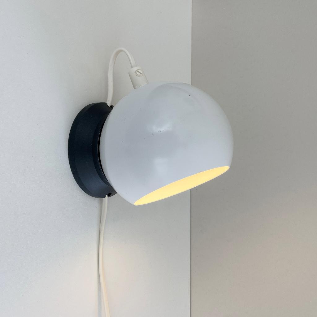 A/S Lyfa LAMP vintage Deens Design magneetlamp eyeball, Ophalen of Verzenden, Gebruikt, Wandlamp 1970 Atomic Desklamp Space Age Mid Century retro MCM