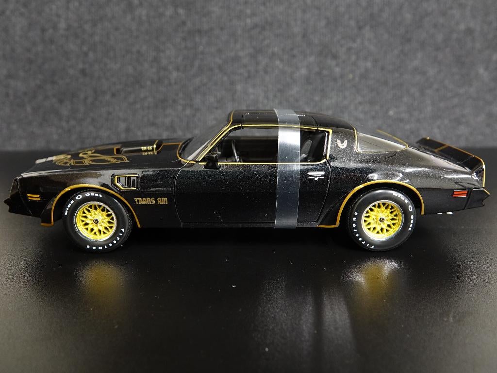 Maisto 1:18 1978 Pontiac Firebird Trans Am metallic zwart, Hobby en Vrije tijd, Modelauto's | 1:18, Maisto, Auto, Onbekend, Nieuw