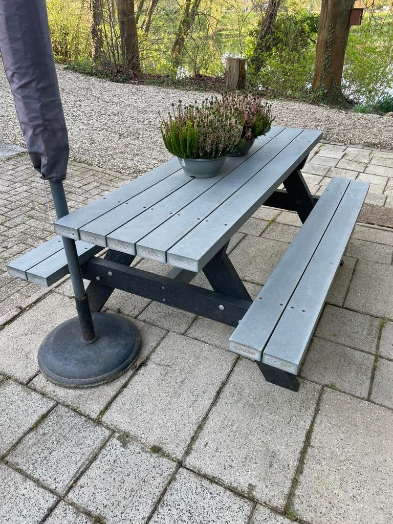 Zware kunststof Picknicktafel, Ophalen, Zo goed als nieuw, Rechthoekig, Overige materialen