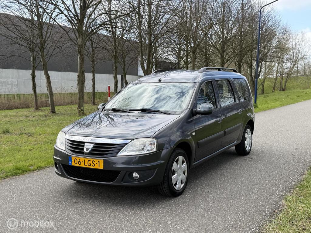 Dacia Logan MCV 1.6-16V Lauréate*AIRCO*ELEK RAMEN*ONDERHOUD, Auto's, Dacia, Voorwielaandrijving, Stof, Gebruikt, Zwart