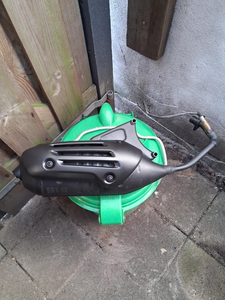 Vespa Sprint IGET injectie uitlaat origineel met lambdasonde, Ophalen, Zo goed als nieuw, Uitlaat, Vespa