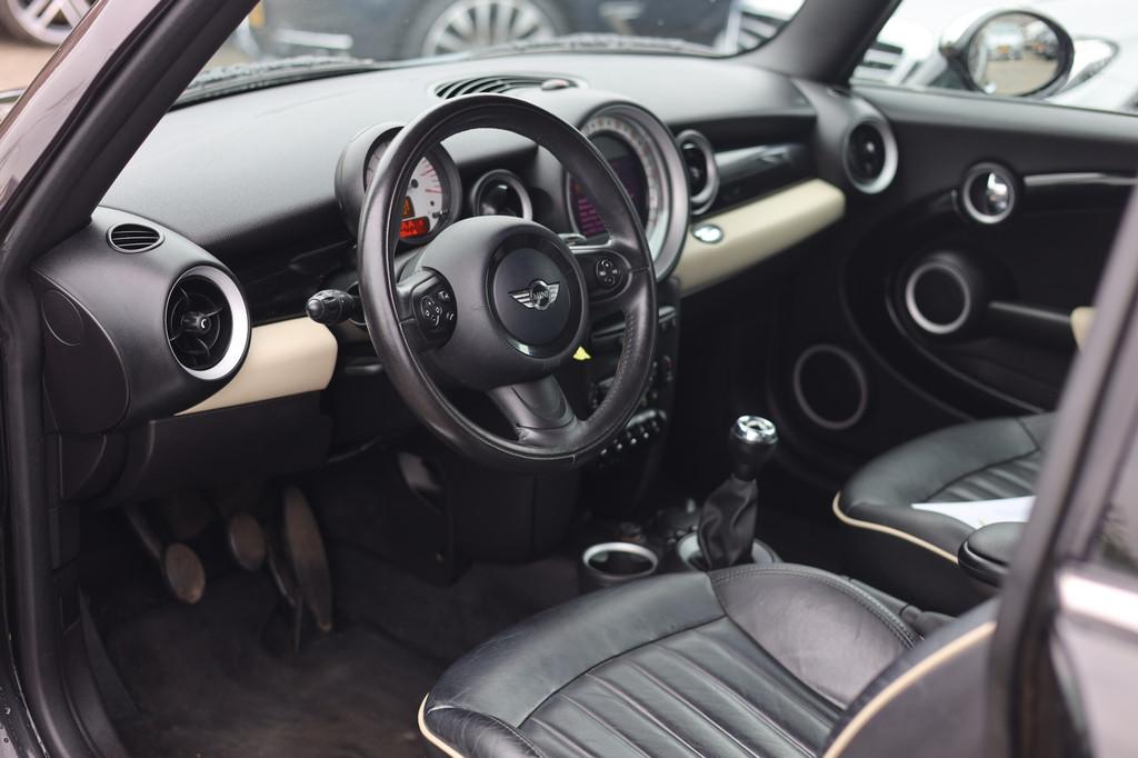 MINI Mini 1.6 COOPER 10 YEARS II NAVI | LEDER | NL AUTO, Auto's, Mini, Voorwielaandrijving, Euro 5, 4 cilinders, 4 stoelen