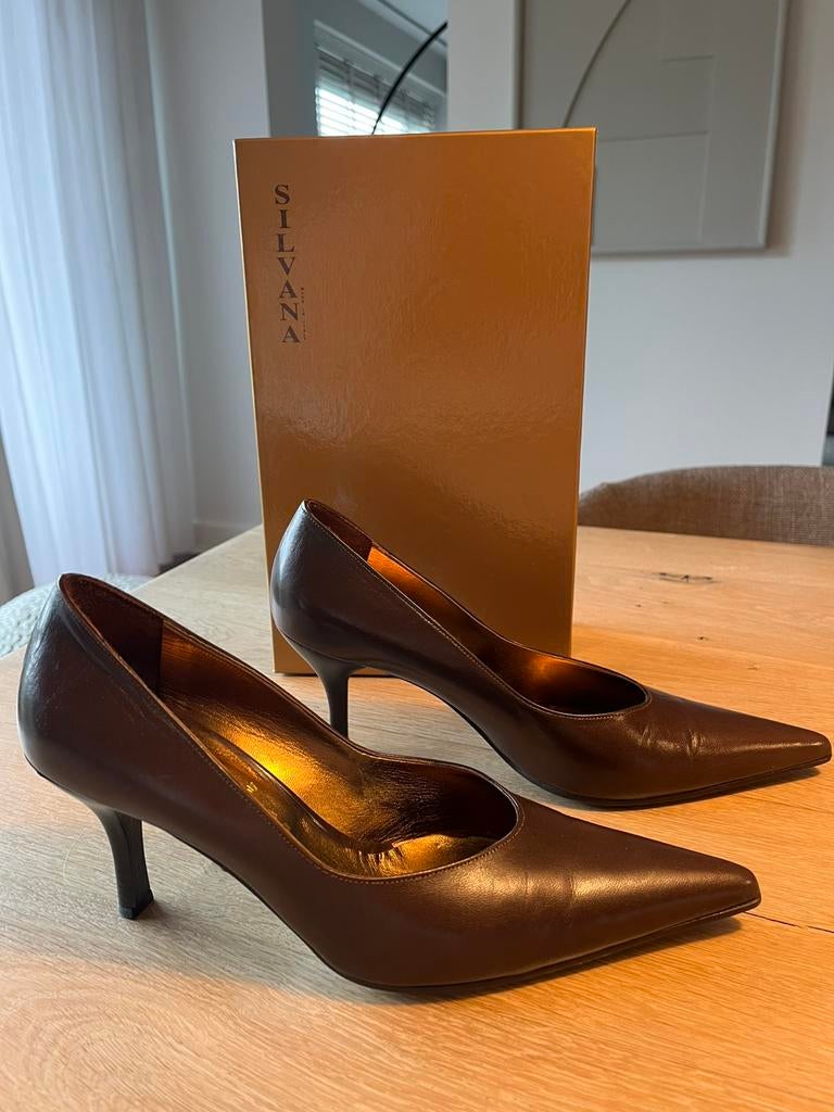 Nieuw in doos. Silvana pumps hakken schoenen. Maat 40., Ophalen of Verzenden, Zo goed als nieuw, Zwart