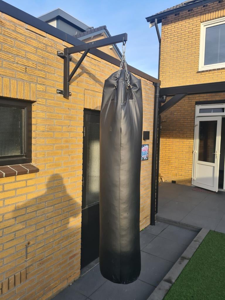 Bokszak met ophangbeugel, Ophalen