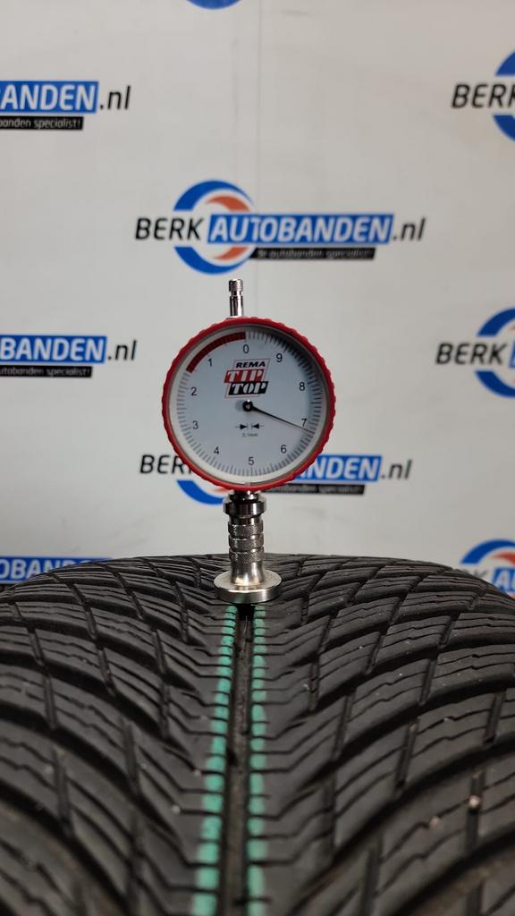 2x Michelin Pilot Alpin 5 (NA0) XL 245/35 R20 95V 245/35/20, -, -, Band(en), 20 inch