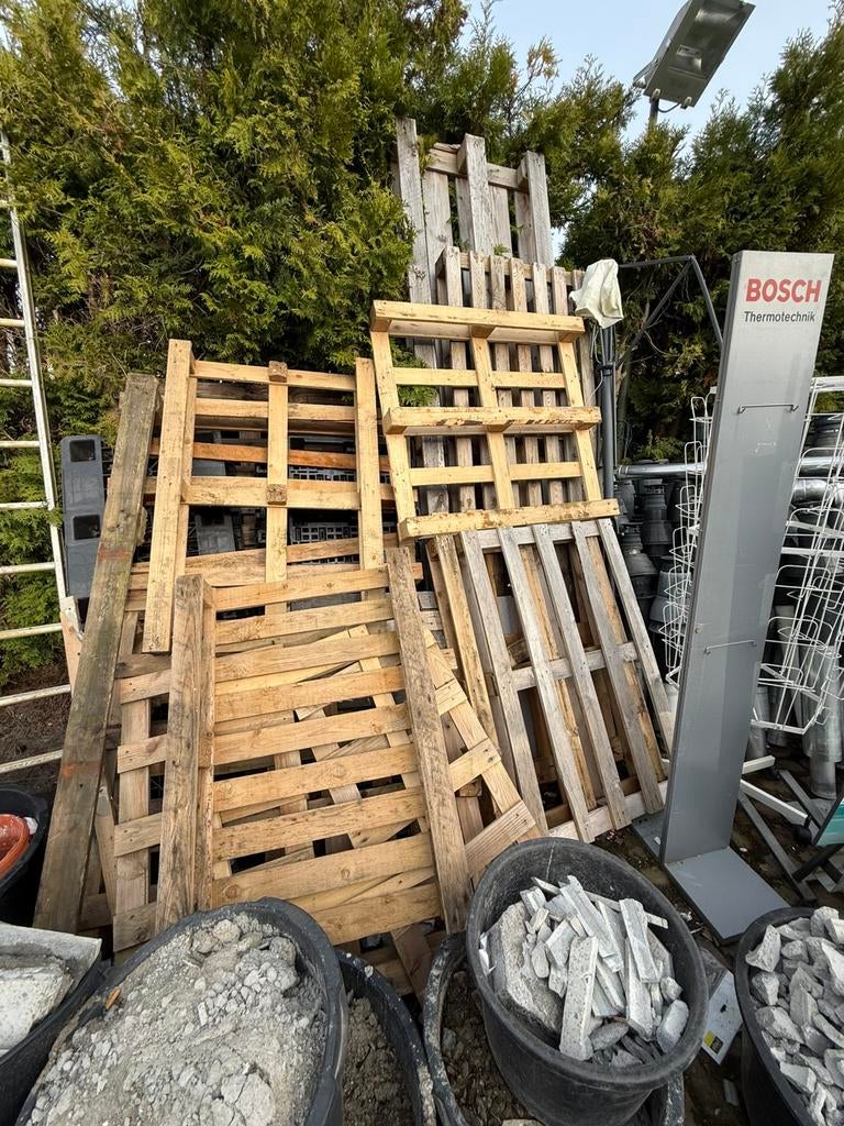 Pallets brandhout hout hele partij gratis paasvuur, Minder dan 3 m³, Ophalen