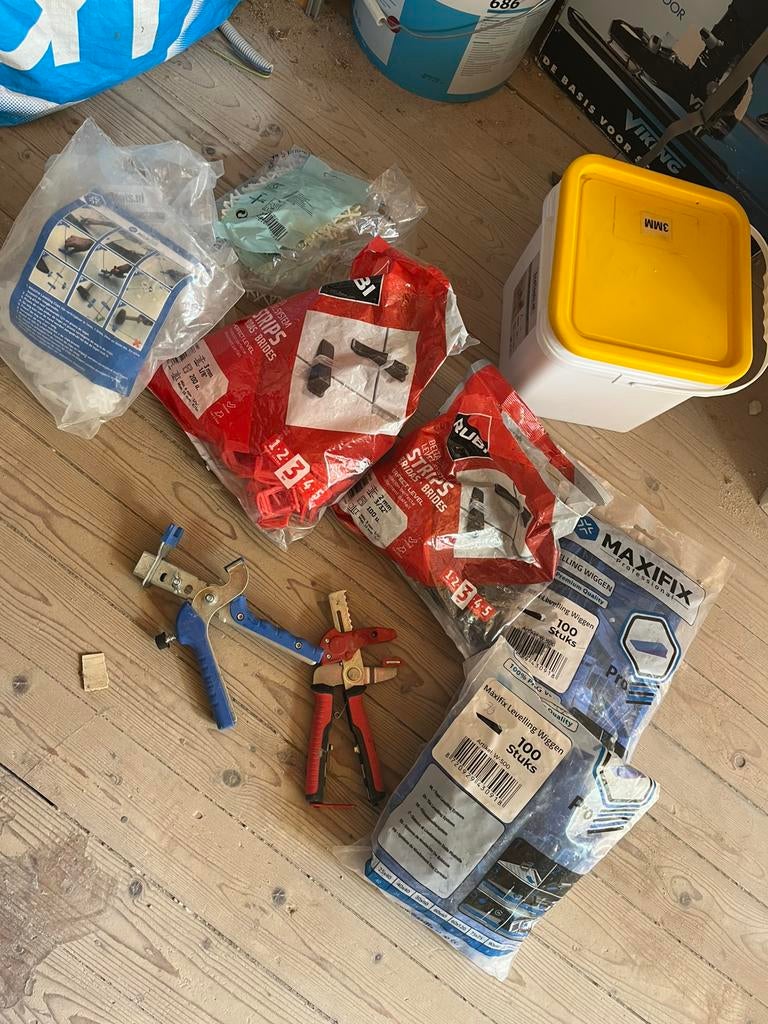 Badkamer materialen over, Doe-het-zelf en Verbouw, Sanitair, Zo goed als nieuw, Overige typen, Ophalen of Verzenden