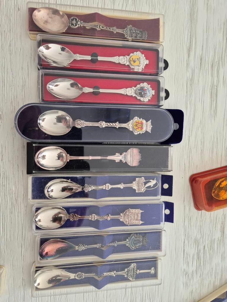 Verzameling van 9 souvenirlepeltjes, Ophalen of Verzenden