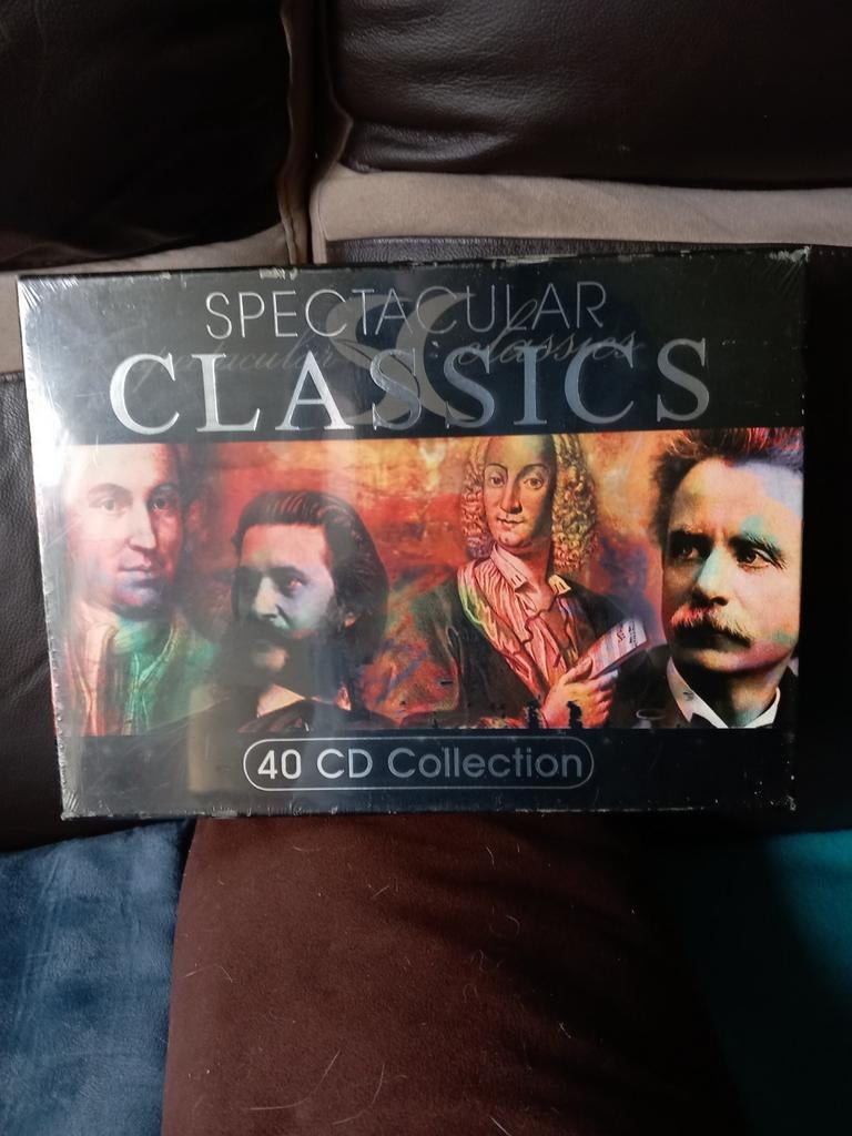 Spectacular Classics 40 CD Collection - Nieuw in verpakking, Cd's en Dvd's, Cd's | Klassiek, Ophalen of Verzenden, Nieuw in verpakking