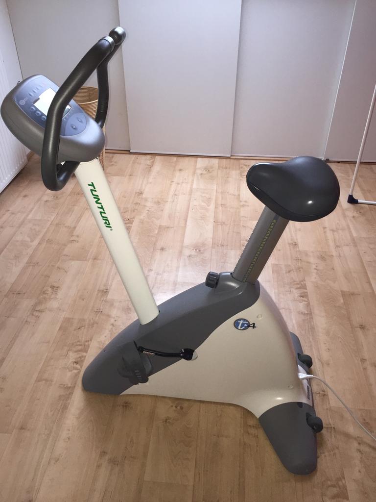 Tunturi T4,home trainer, Ophalen, Zo goed als nieuw, Hometrainer
