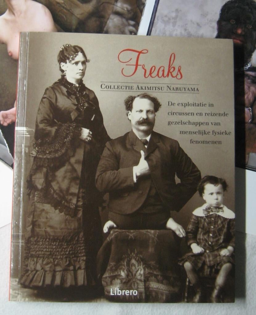 Freaks - Collectie Akimitsu Naruyama, Ophalen of Verzenden, Zo goed als nieuw, Overige onderwerpen