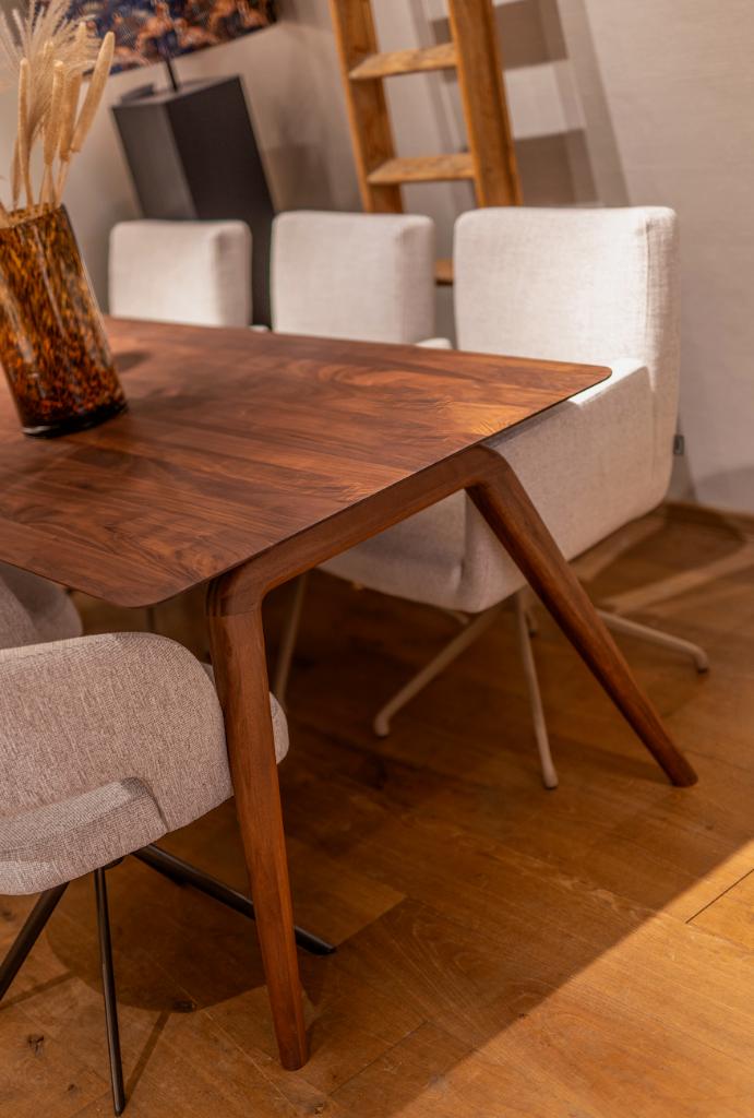 Pitcher tafel notenhout, Ophalen, 50 tot 100 cm, Overige vormen, Minder dan 50 cm