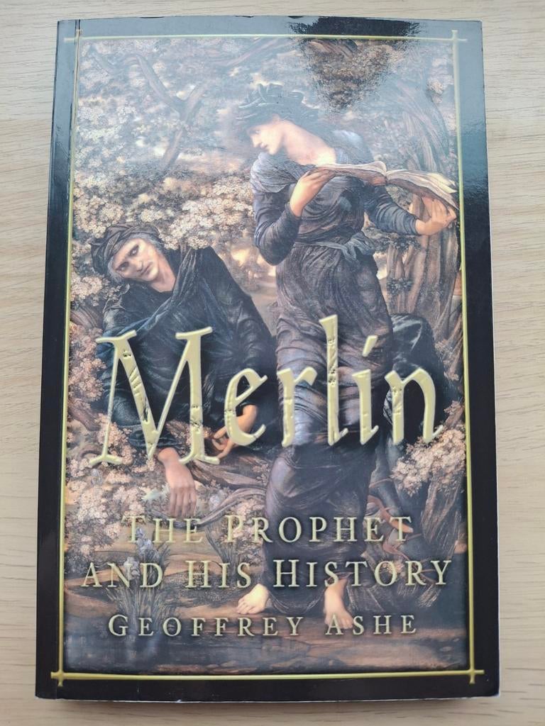 Merlijn the prophet and his history - Geoffrey Ashe, Ophalen of Verzenden, Spiritualiteit algemeen, Achtergrond en Informatie