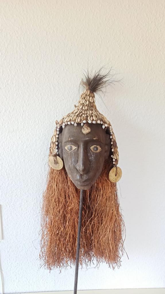 Oud houten Asmat hoofd ,Nieuw Guinea - Papua, Antiek en Kunst, Ophalen of Verzenden