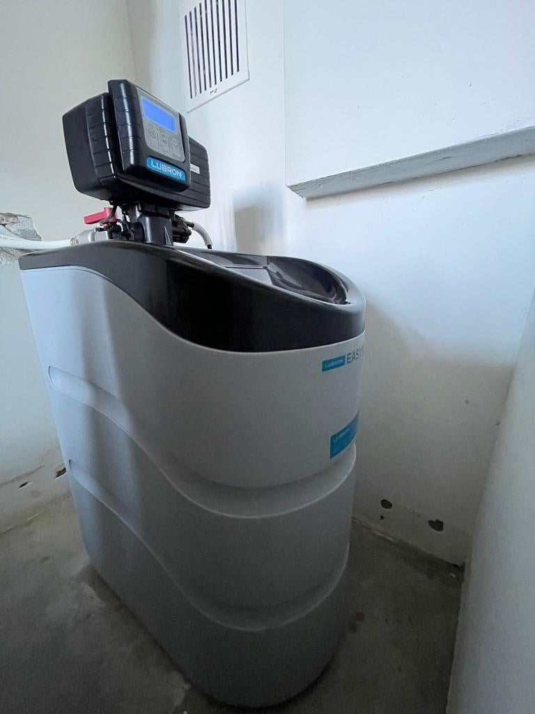 Lubron EasySoft 750 SXT2 waterontharder 750 l/uur, Ophalen, Gebruikt, Waterontharder met zout