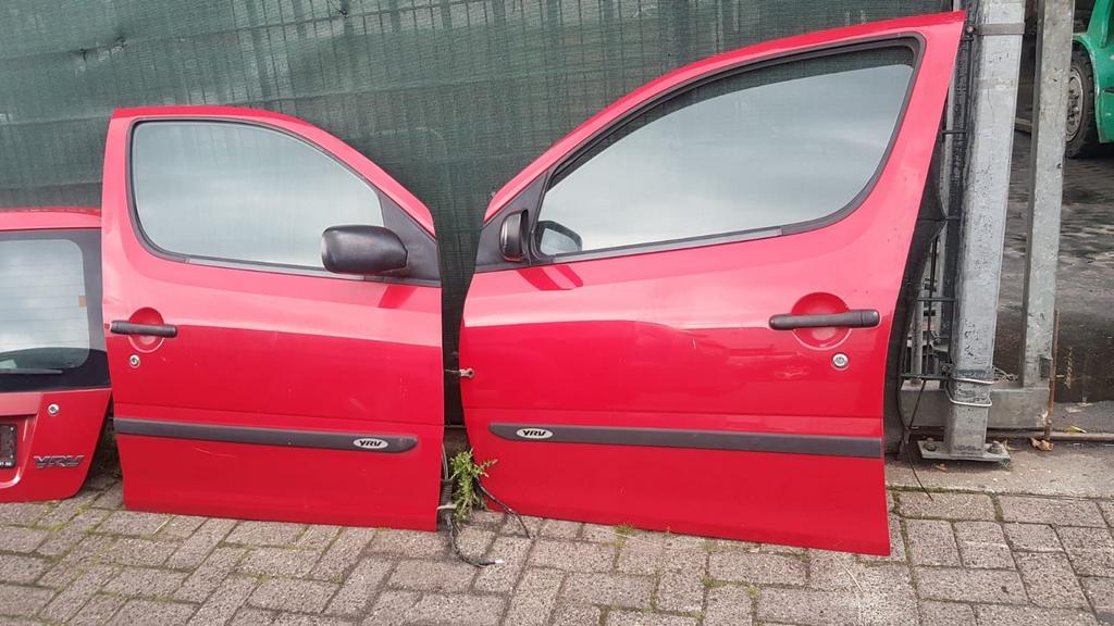 DAIHATSU YRV PORTIEREN LV+RV BJ 2004, Ophalen of Verzenden, Gebruikt, Deur