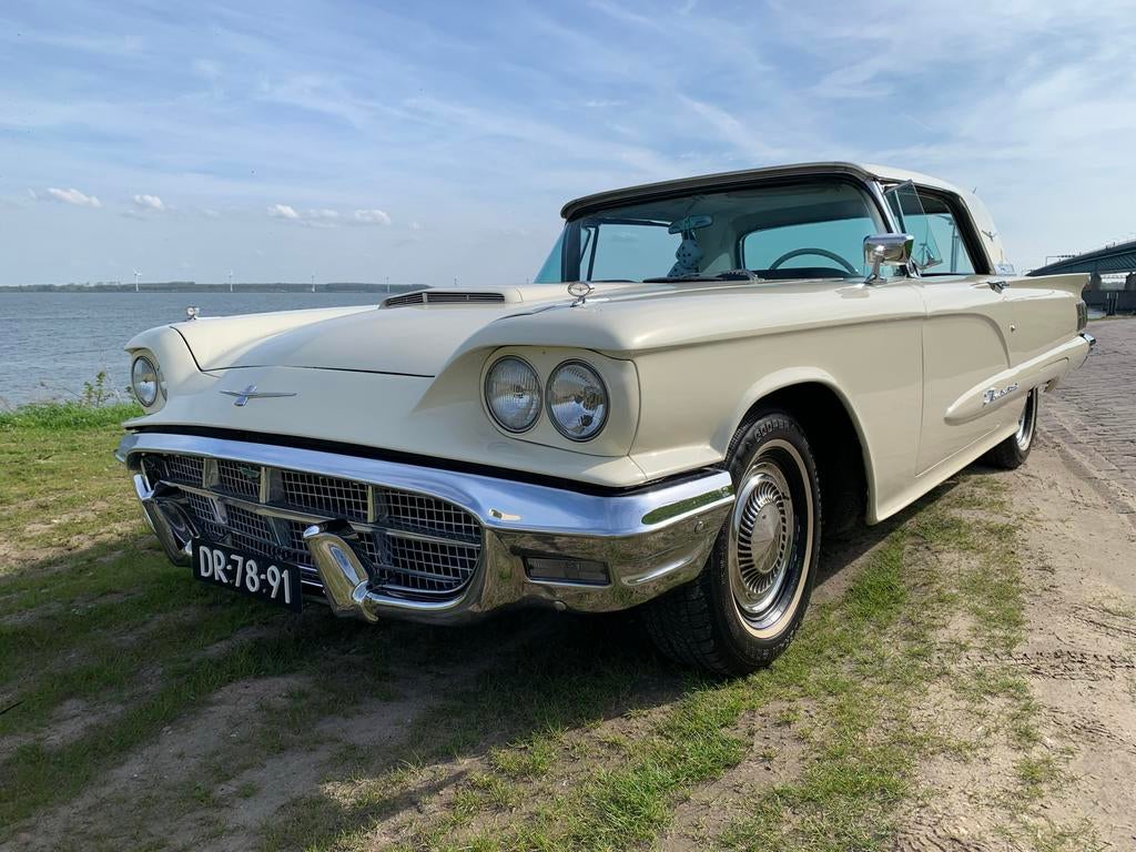 Ford Thunderbird 1960, Auto's, Automaat, Achterwielaandrijving, Zwart, Wit
