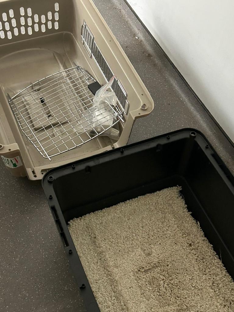 Transportbox vari kennel ultra hond, Ophalen, Zo goed als nieuw