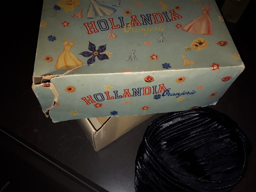 Zwart chique dameshoedje met kort voile, Ophalen of Verzenden, Zo goed als nieuw, One size fits all