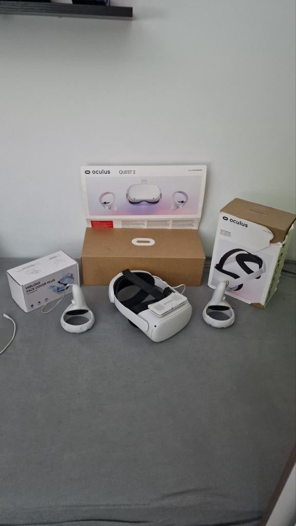 Meta quest 2 (64GB) + €80-100 accessories (Good price!), Spelcomputers en Games, Ophalen of Verzenden, Zo goed als nieuw, VR-bril