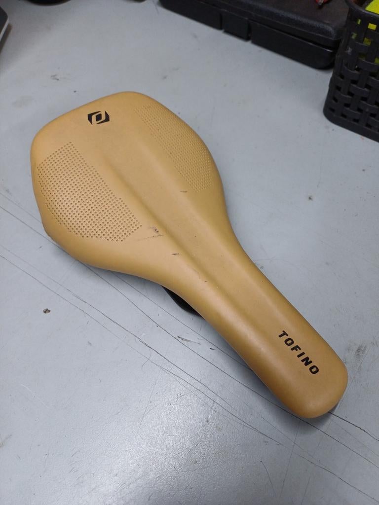 Syncros Tofino zadel - zandkleur, Fietsen en Brommers, Fietsonderdelen, Gebruikt, Algemeen, Ophalen of Verzenden, Syncros