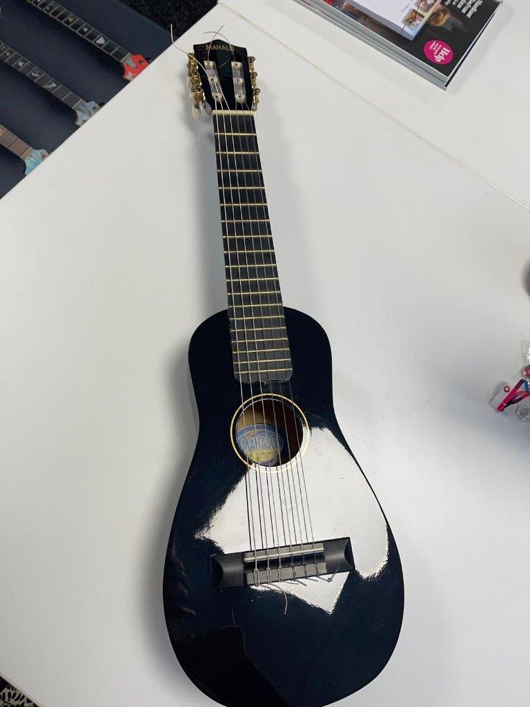 Prachtige zwarte Mahalo Guitarlele (6 snaren), Muziek en Instrumenten, Snaarinstrumenten | Gitaren | Elektrisch, Zo goed als nieuw