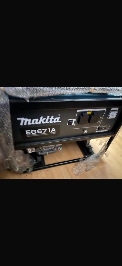 Makita eg671a generator aggregraat NIEUW ongebruikt., Doe-het-zelf en Verbouw, Aggregaten, Ophalen of Verzenden, Zo goed als nieuw