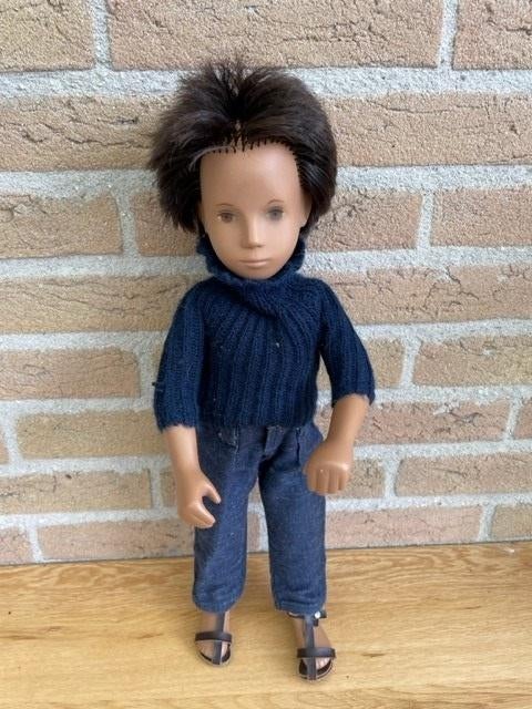 Sasha doll Gregor jeans, Verzamelen, Poppen, Ophalen of Verzenden, Gebruikt, Pop