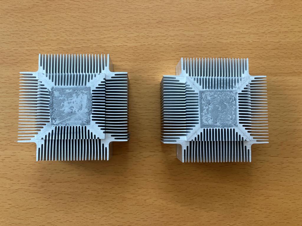 2 Aluminium Koellichamen voor CPU met 4 x 24 vinnen, Ophalen of Verzenden, Gebruikt