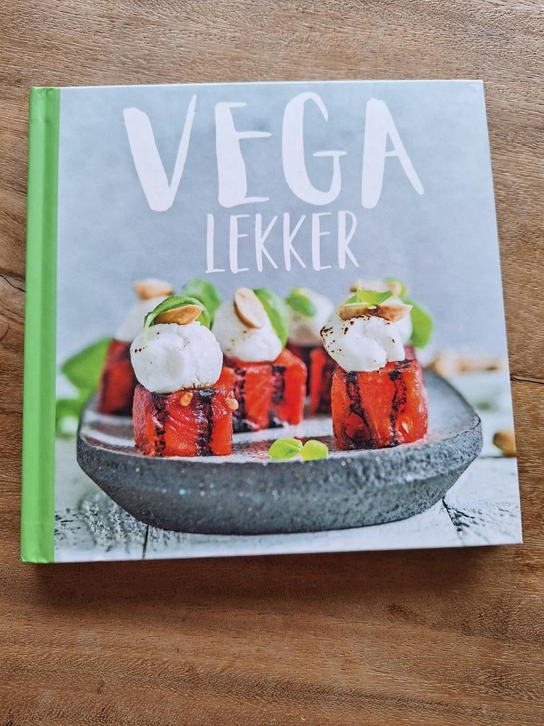 Vega lekker (kookboek), Ophalen of Verzenden, Zo goed als nieuw