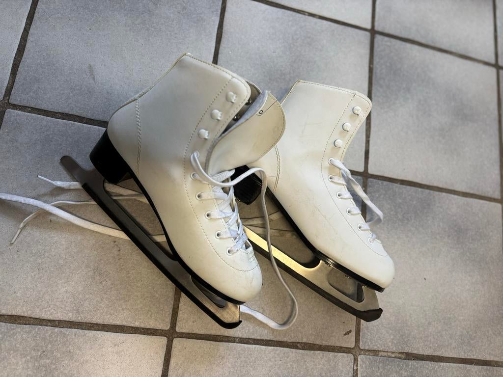 Schaatsen Dames Maat 41 - Weinig Gebruikt, Ophalen, Zo goed als nieuw, Kunstschaatsen, Overige merken