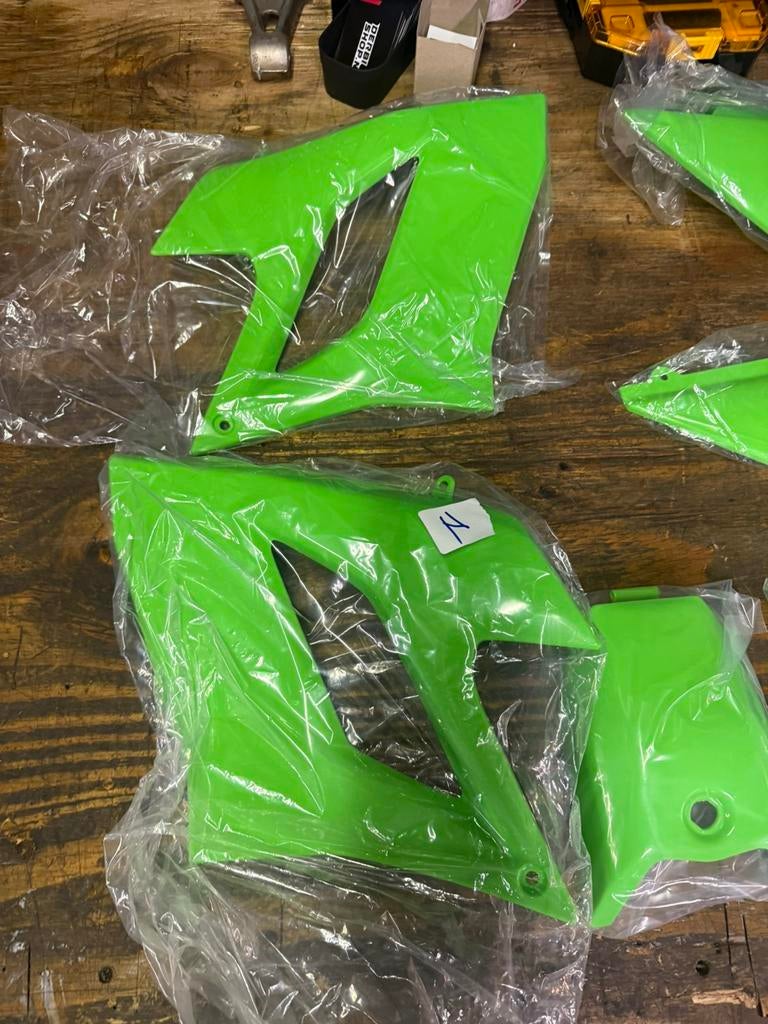 Derbi drd racing kappenset groen nieuw, Derbi, Derbi, Derbi, Nieuw