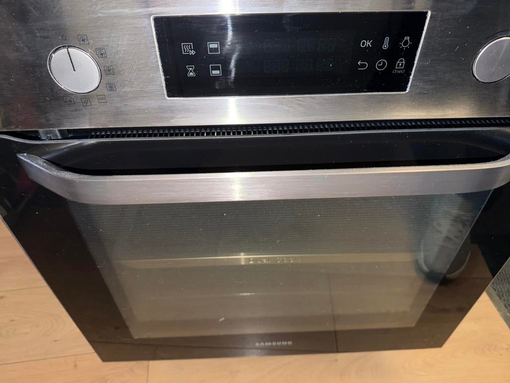Samsung oven met Grill - Zo goed als nieuw!, Witgoed en Apparatuur, Ovens, Zo goed als nieuw, Inbouw, Oven met grill, 45 tot 60 cm