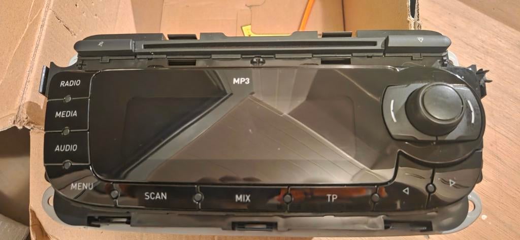 Originele Seat Ibiza 6J Radio, Ophalen, Gebruikt