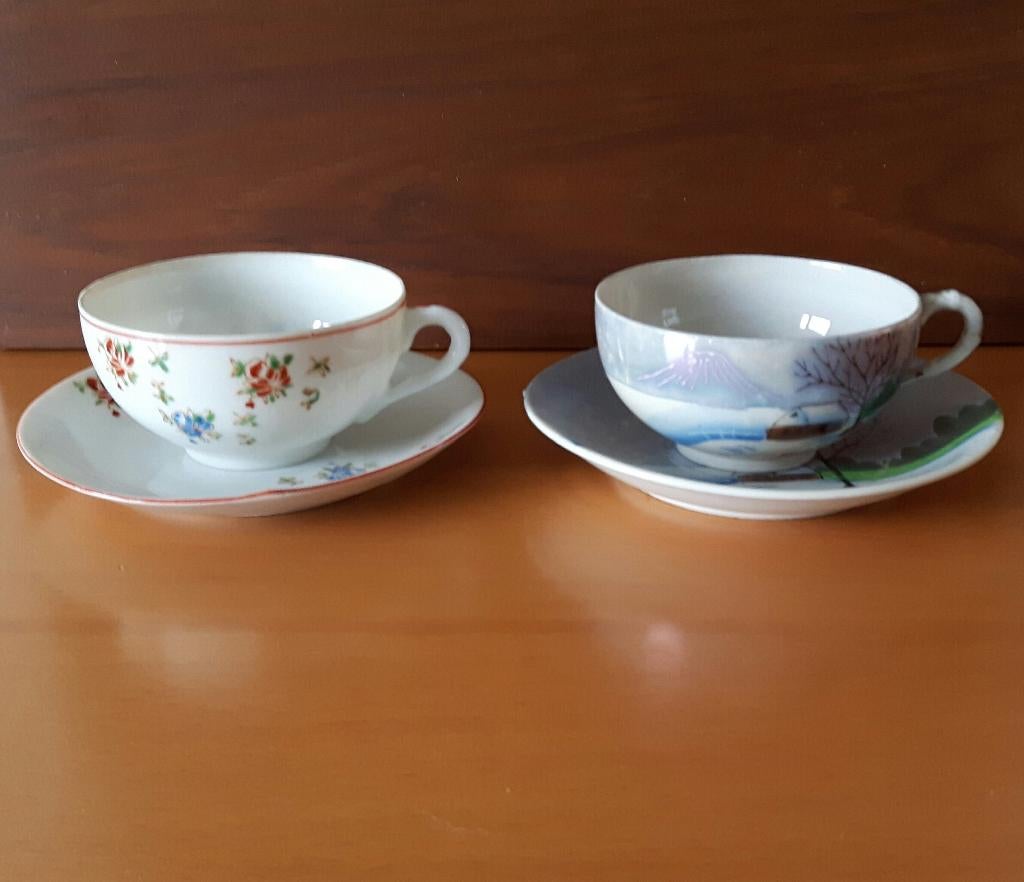 2 Japanse Theekop en Schotels Eierschaal Porselein., Ophalen of Verzenden, Zo goed als nieuw, Overige stijlen, Kop(pen) en/of Schotel(s)