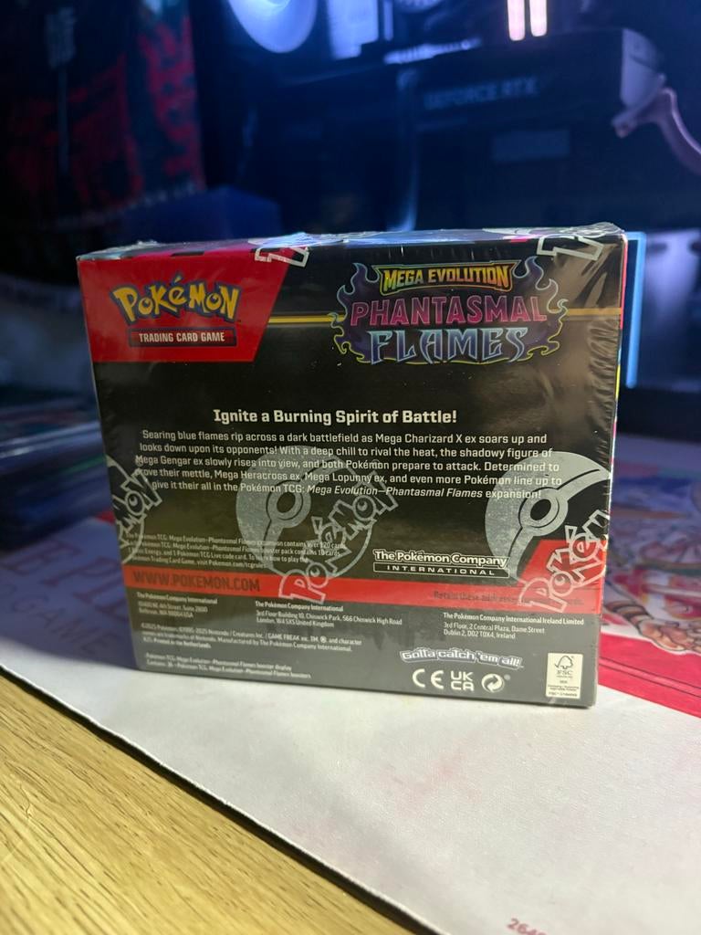 Phantasmal Flames Boosterbox, Ophalen of Verzenden, Nieuw, Boosterbox